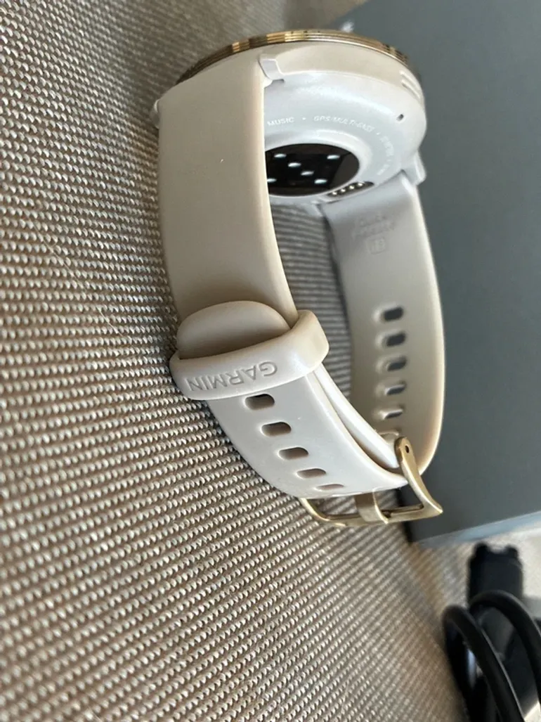 Garmin Venu 3S bike d'occasion — image 6 sur 11