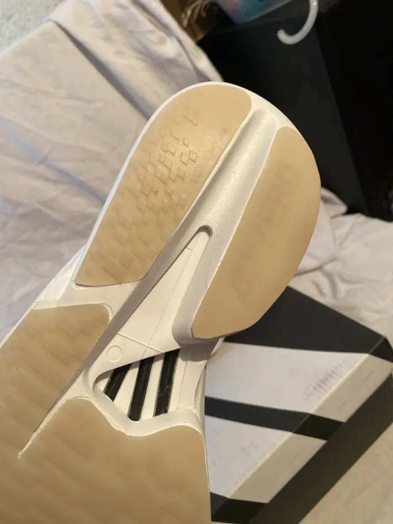 Used Adidas adizero adios pro 4 bike — image 5 of 9