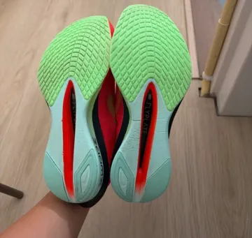 Used Nike Vaporfly NEXT% 4 bike — image 4 of 5