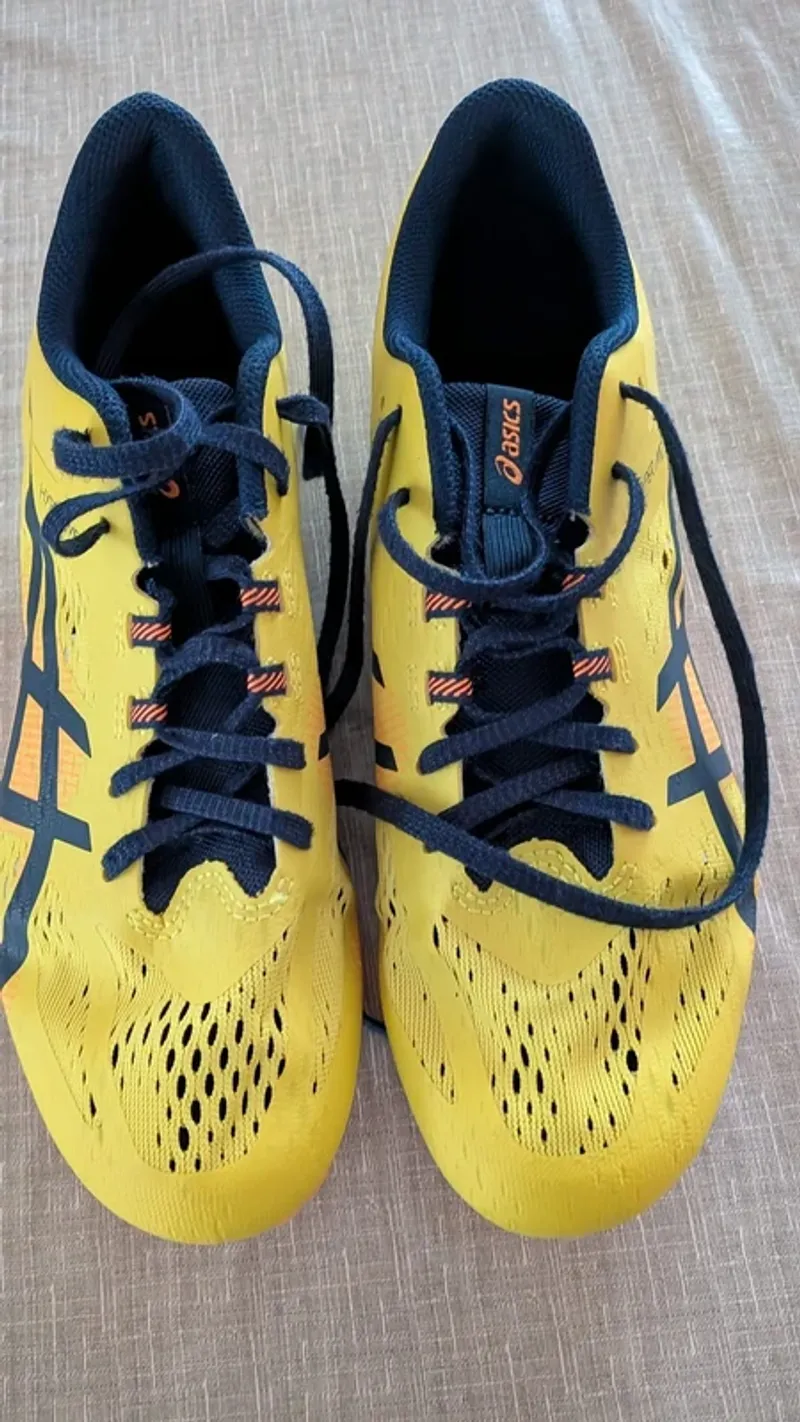 Used Asics Spikes da atletica leggera Running Shoes