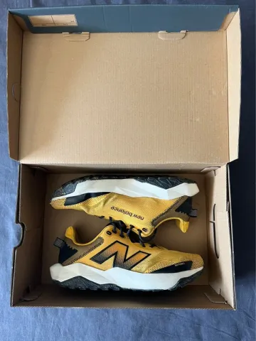 Used New Balance DynaSoft Nitrel v6 bike — image 9 of 10