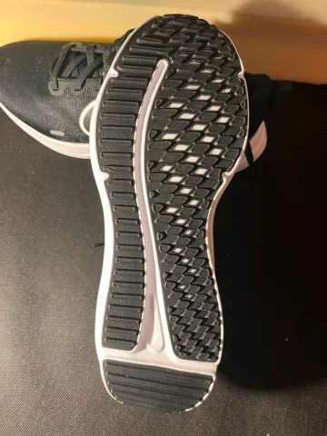 Used 100% Nike Downshifter 12 bike — image 6 of 8