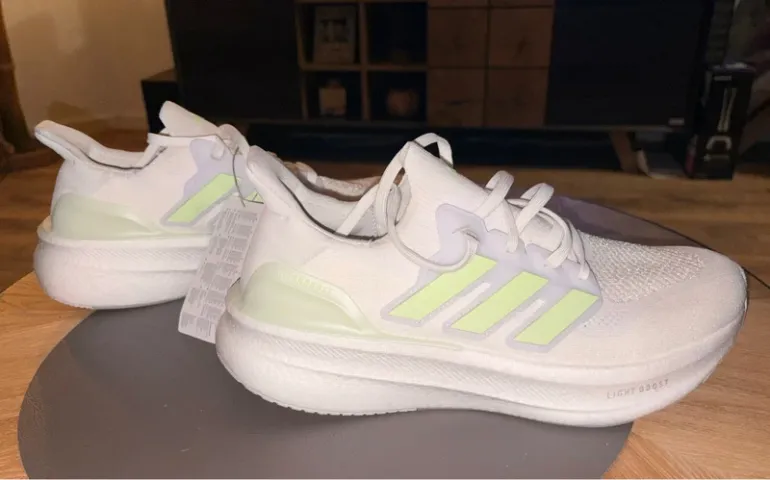 Used Adidas Ultraboost 5 bike — image 2 of 2