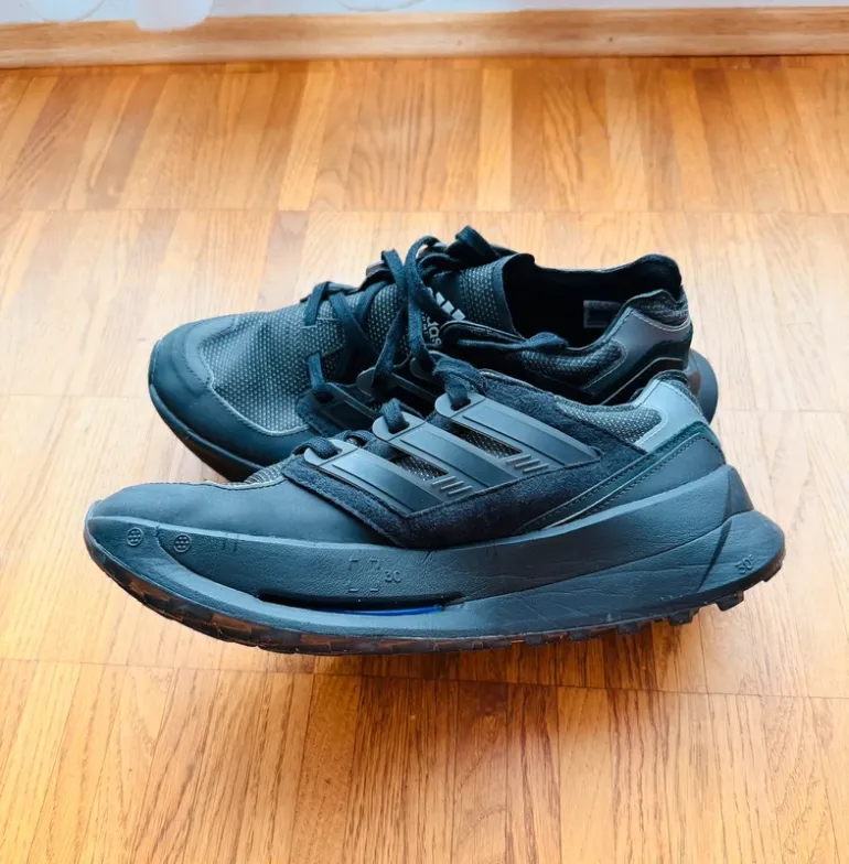 Used Adidas Laufschuh bike — image 2 of 4