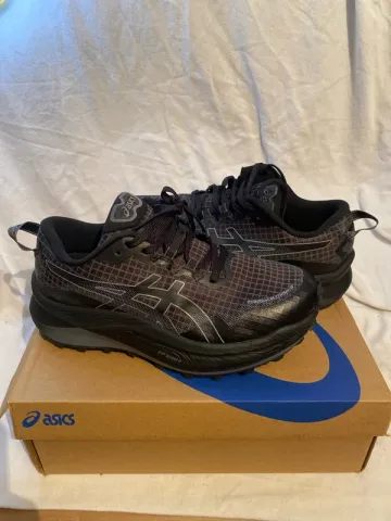 Used Asics Gel Trabuco Max 3 bike — image 1 of 8