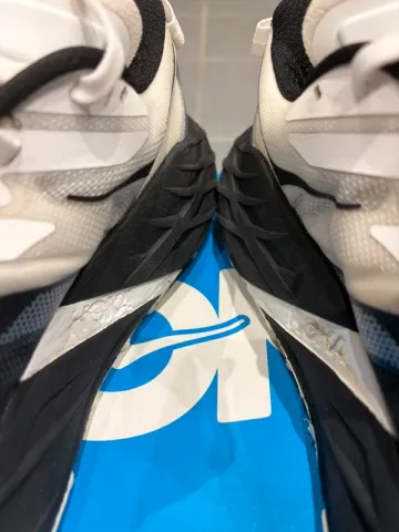 Gebrauchtes Hoka Speedgoat 7 bike — Bild 8 von 15