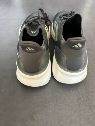 Used Adidas UltraBoost 5 X bike — image 4 of 7