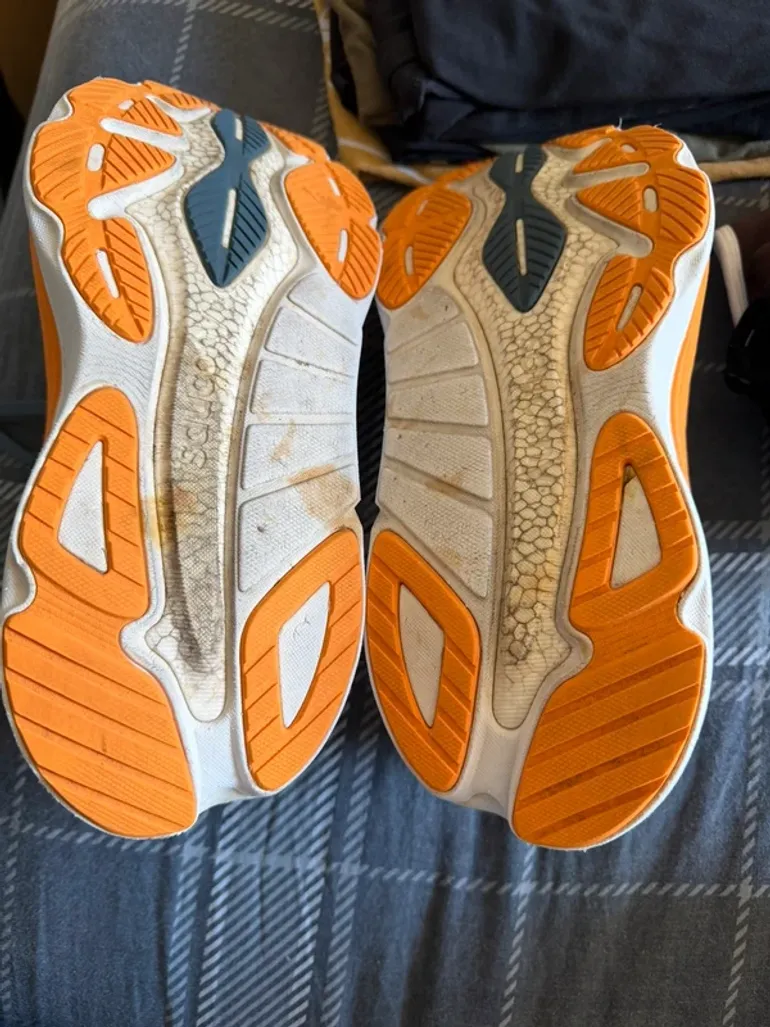Used Saucony Hurricane 24 bike — image 6 of 8