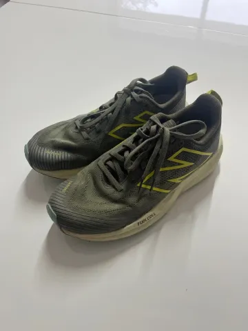 Used New Balance Running Shoes bike — image 2 of 7