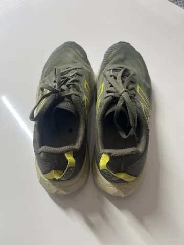 Used New Balance Running Shoes bike — image 4 of 7