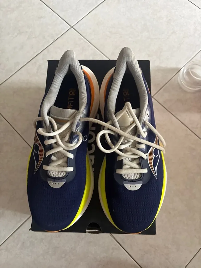 Used Saucony Triumph 23 bike — image 3 of 5