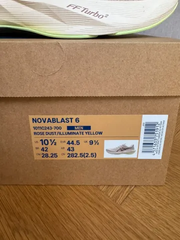 Käytetty Asics Novablast 6 bike — kuva 9 / 10