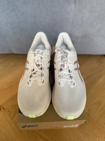 Käytetty Asics Novablast 6 bike — kuva 3 / 10