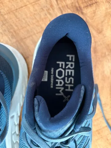 Used New Balance Fresh Foam bike — image 3 of 5