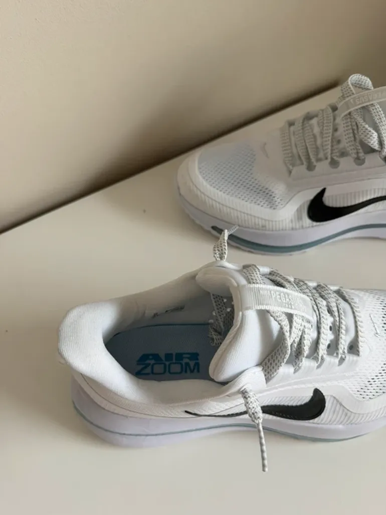Used Nike Herren Schuhe bike — image 2 of 5
