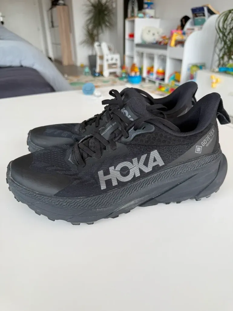 Used Hoka Challenger 7 bike — image 2 of 4