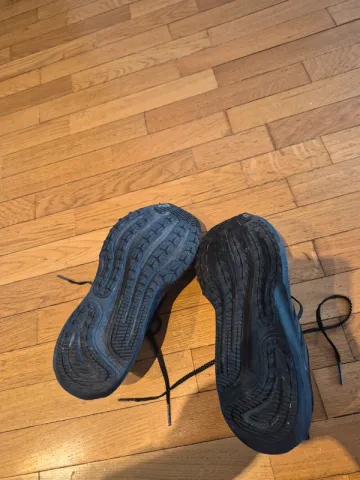 Used Supernova Rise 3 Gore-tex bike — image 8 of 9