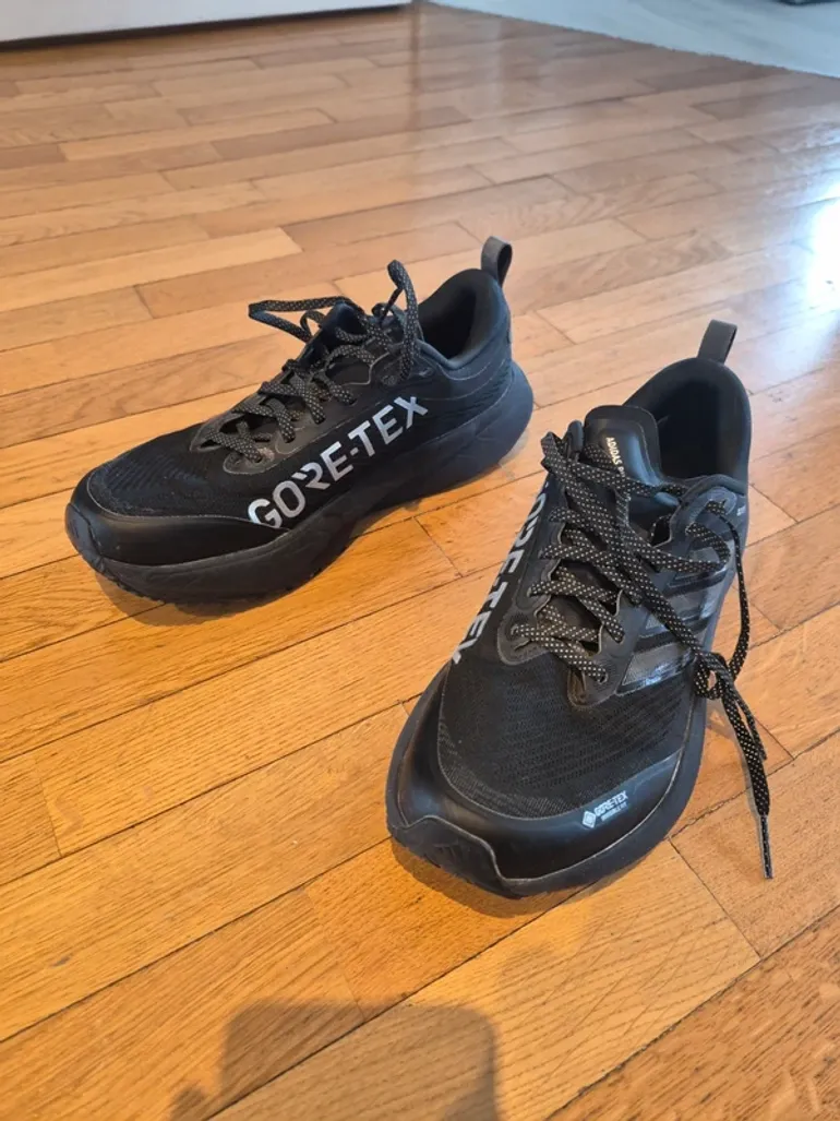 Used Supernova Rise 3 Gore-tex bike — image 2 of 9