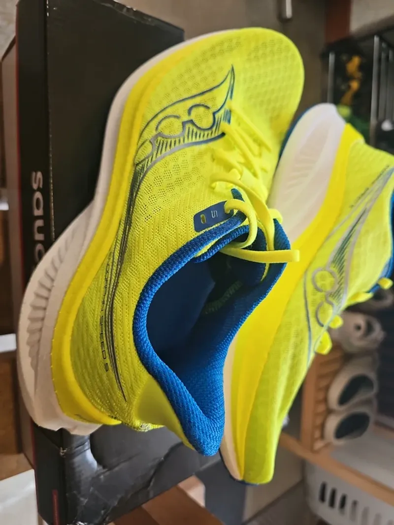 Saucony Endorphin Speed 5 Running Shoes d'occasion