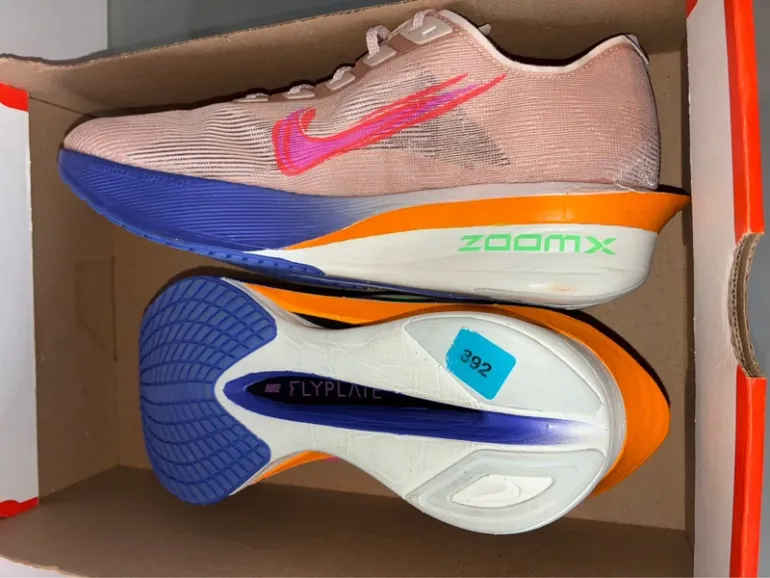 Used Nike ZoomX Vaporfly NEXT% 4 Eliud Kipchoge bike — image 2 of 3
