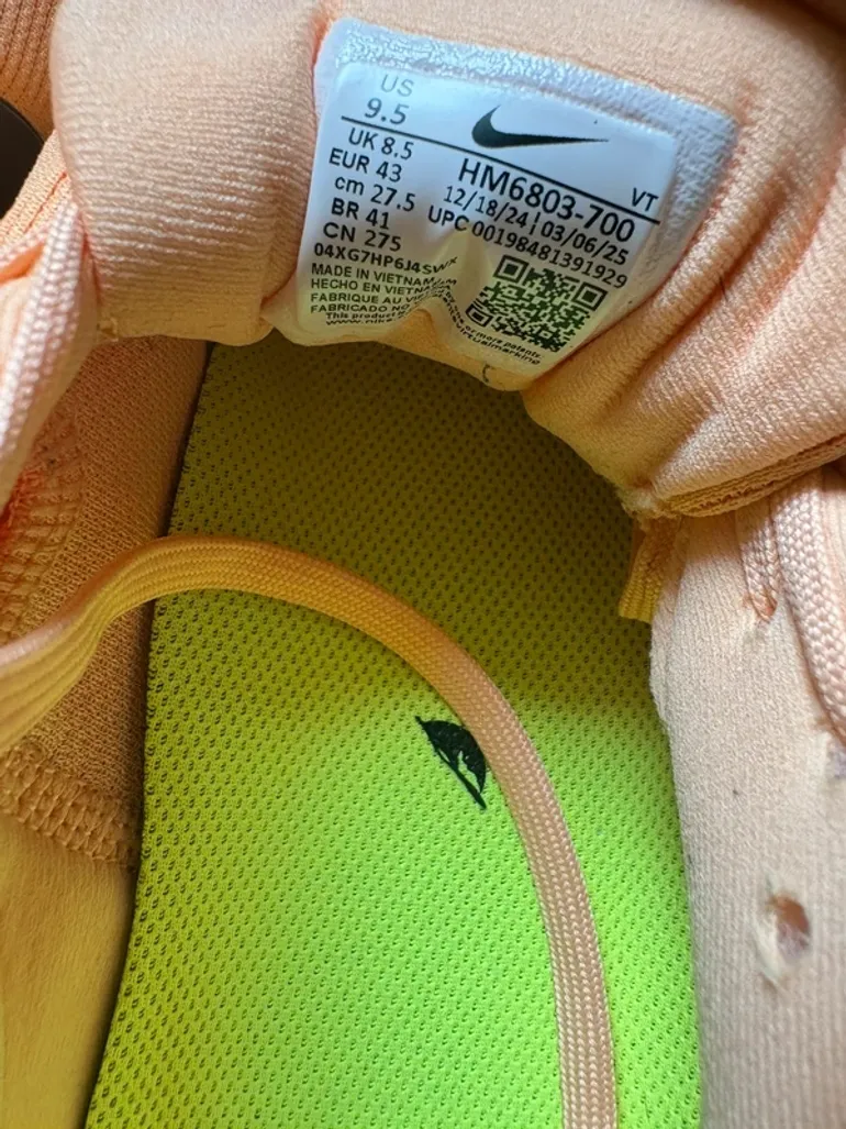 Used Nike Vomero 18 bike — image 4 of 5