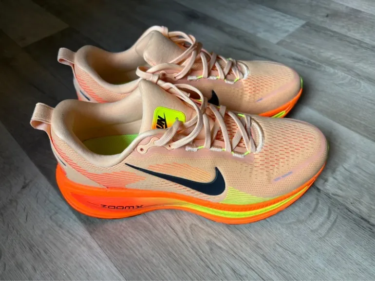 Used Nike Vomero 18 bike — image 1 of 5
