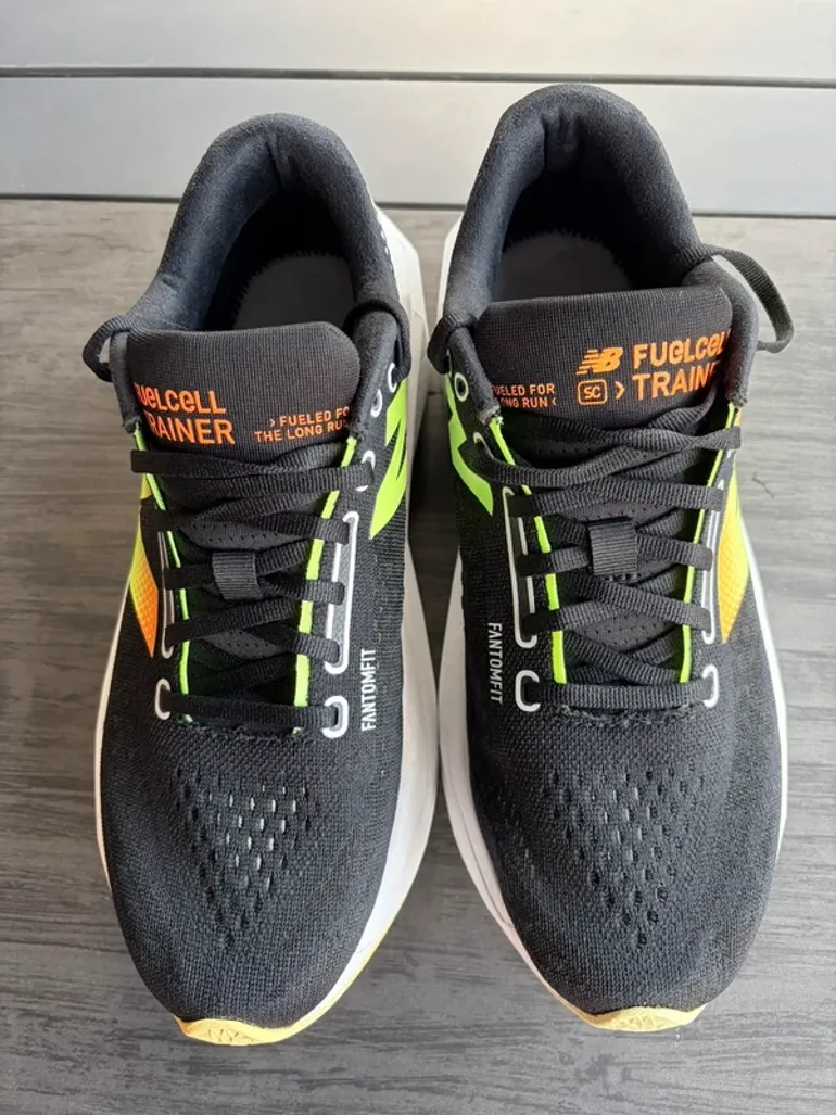 Used New Balance FuelCell SuperComp Trainer v3 bike — image 3 of 3