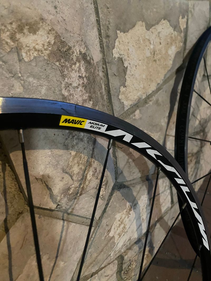 Mavic Aksium Elite 2019 Wheels d'occasion