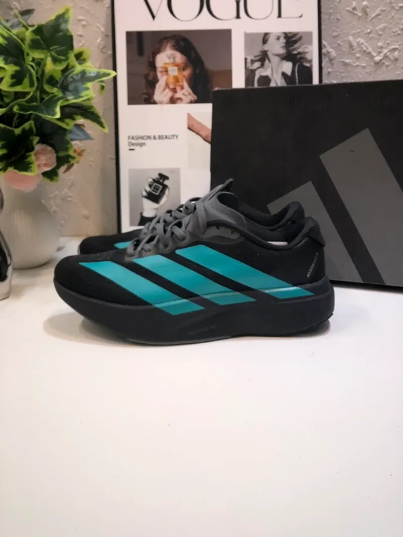 Używany Adidas Adizero EVO SL Running Shoes