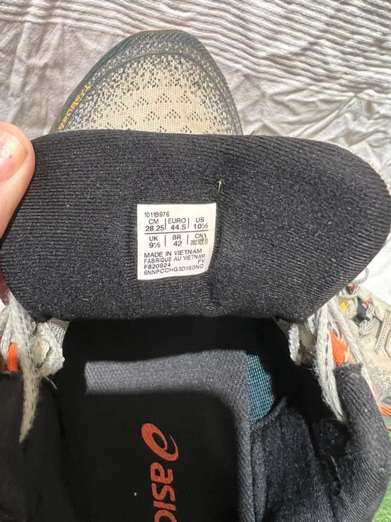 Asics Trabuco Max 4 bike d'occasion — image 6 sur 6
