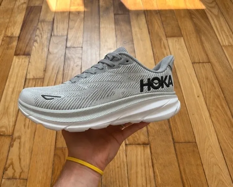 Used Hoka Clifton 9 bike — image 2 of 4