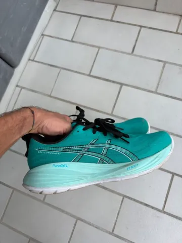 Käytetty Asics Gel Cumulus 28 bike — kuva 1 / 3