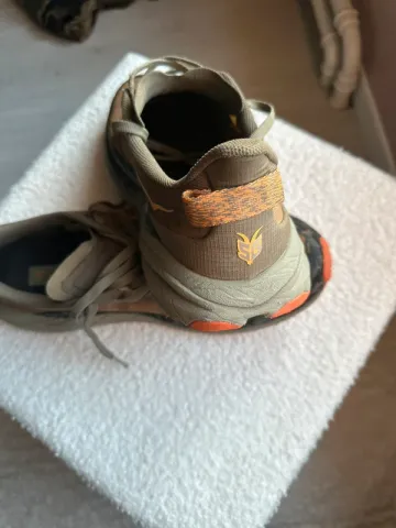 Used Hoka Speed Goat 6 bike — image 2 of 5