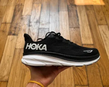 Hoka Clifton 9 bike d'occasion — image 1 sur 4