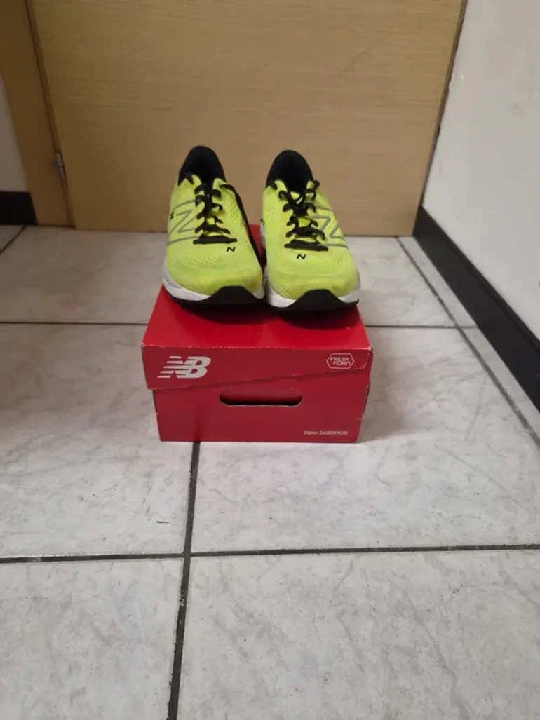 New Balance 880 Fresh Foam X bike d'occasion — image 2 sur 6