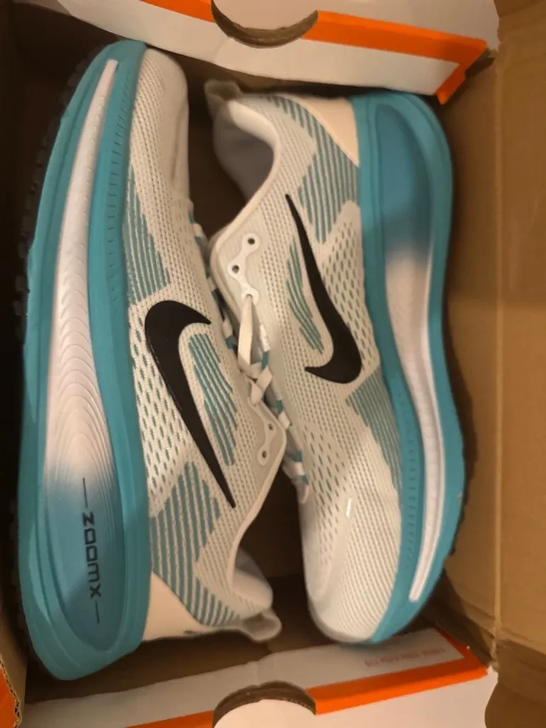 Nike Vomero 18 bike d'occasion — image 5 sur 5