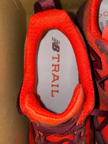 Used New Balance Hierro V9 bike — image 9 of 10
