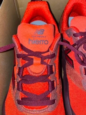 Used New Balance Hierro V9 bike — image 10 of 10
