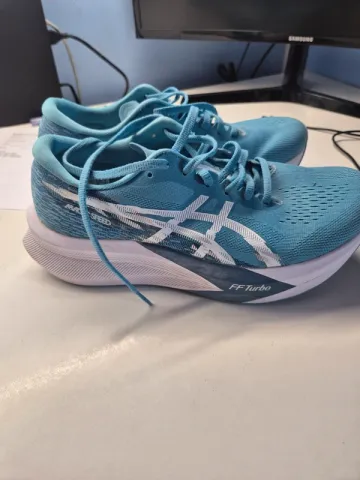 Used Asics Magic Speed FF Turbo bike — image 2 of 4
