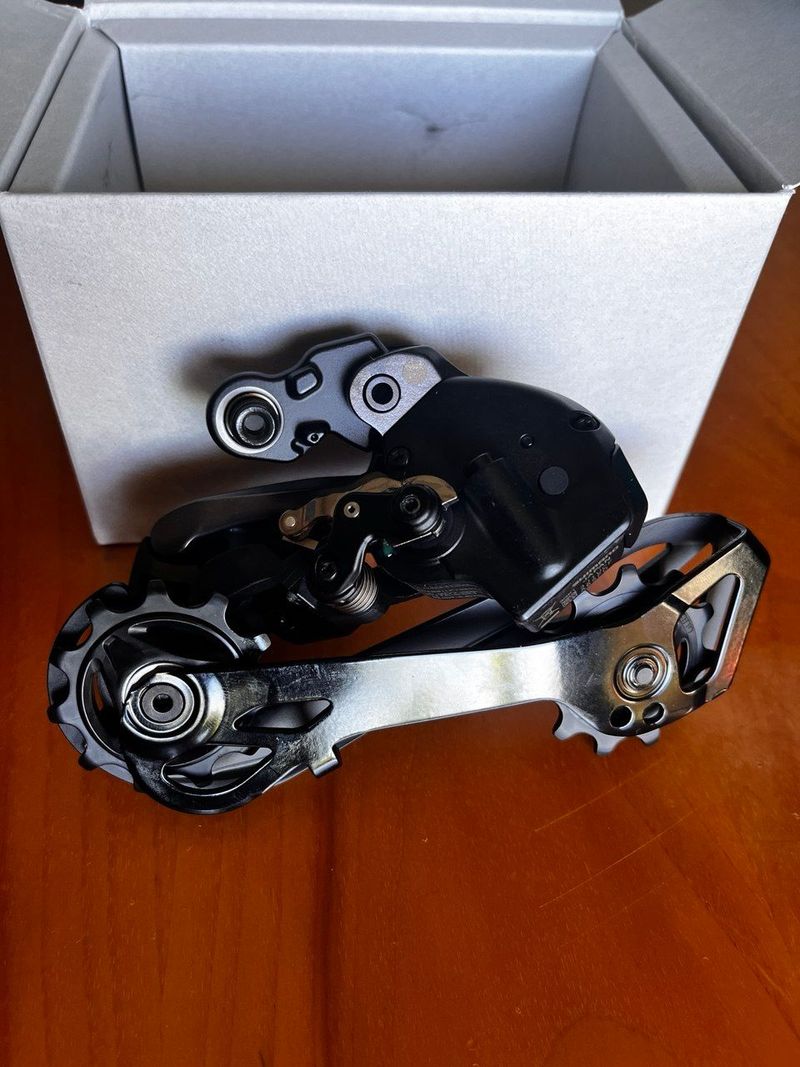 Gebrauchtes Shimano Ultegra RD-R8150 2023 Drivetrain & Pedals