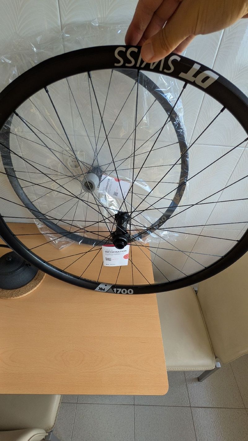 Dt Swiss XM 1700 SPLINE Wheelset Wheels usato
