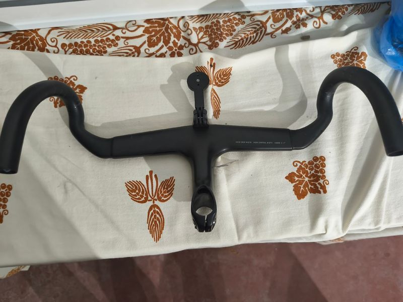 Used Trek Madone Gen. 7 Integrated Carbon Handlebar Cockpit