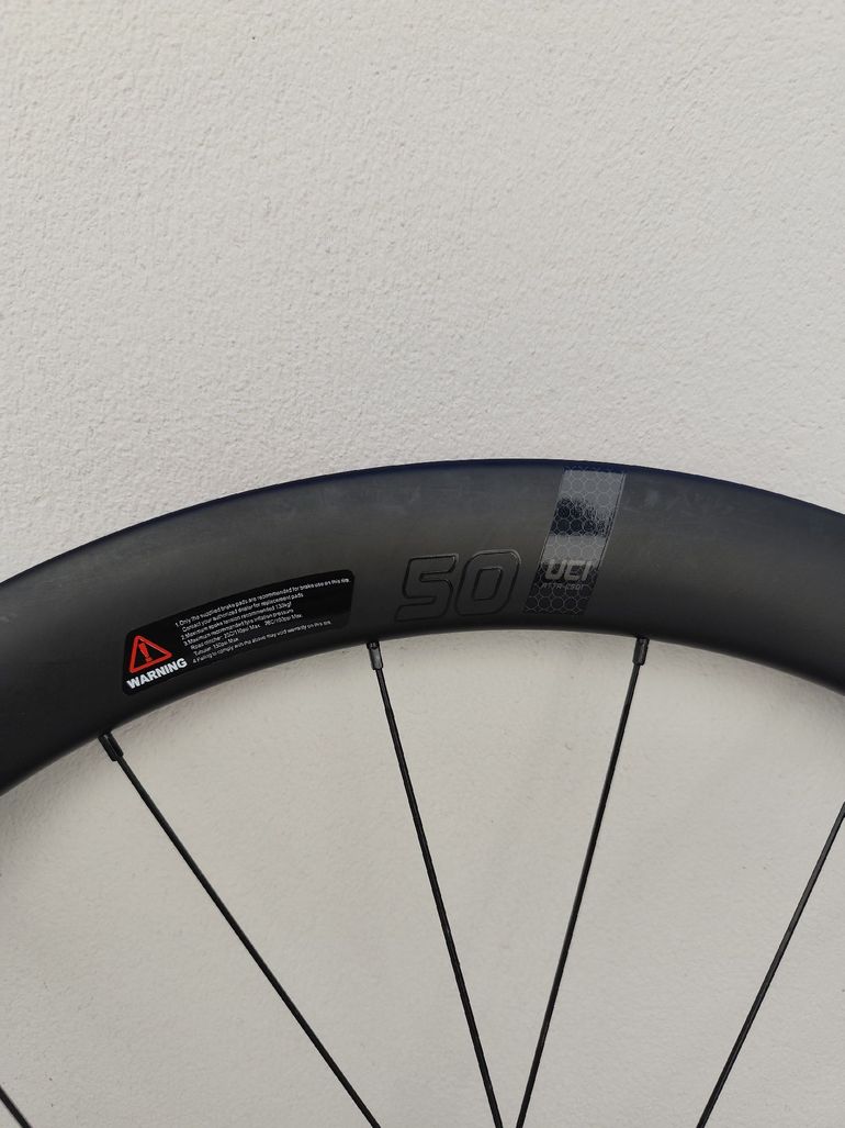 Used Attaque Carbon Wheels 2024 bike — image 5 of 7