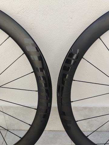 Used Attaque Carbon Wheels 2024 bike — image 4 of 7
