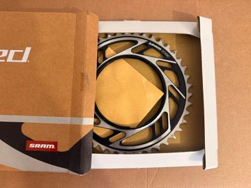 Brugt Sram Red XPLR E1 Threaded Mount 42t 2026 bike — billede 1 af 3