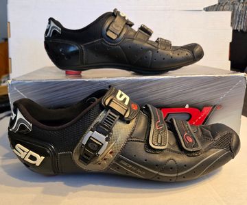 Used Sidi Genius 5.5 Carbon Road Cycling Shoes bike — image 1 of 9