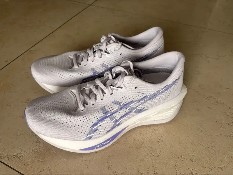 Used Asics Sonicblast Running Shoes