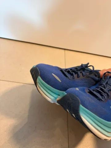 Hoka Bondi 8 bike d'occasion — image 5 sur 8