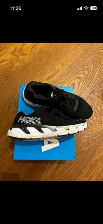 Used Hoka Elevon 2 bike — image 2 of 3
