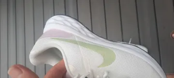 Used Nike Revolution 6 NN bike — image 6 of 9